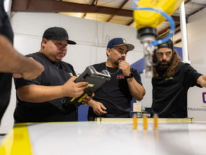 FANUC Industrial Robotics HandlingTool Programming & Operation